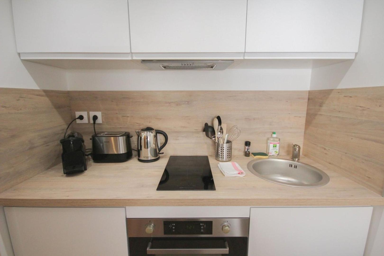 Bright, Fully-Equipped Apartment In Central Lille Bagian luar foto