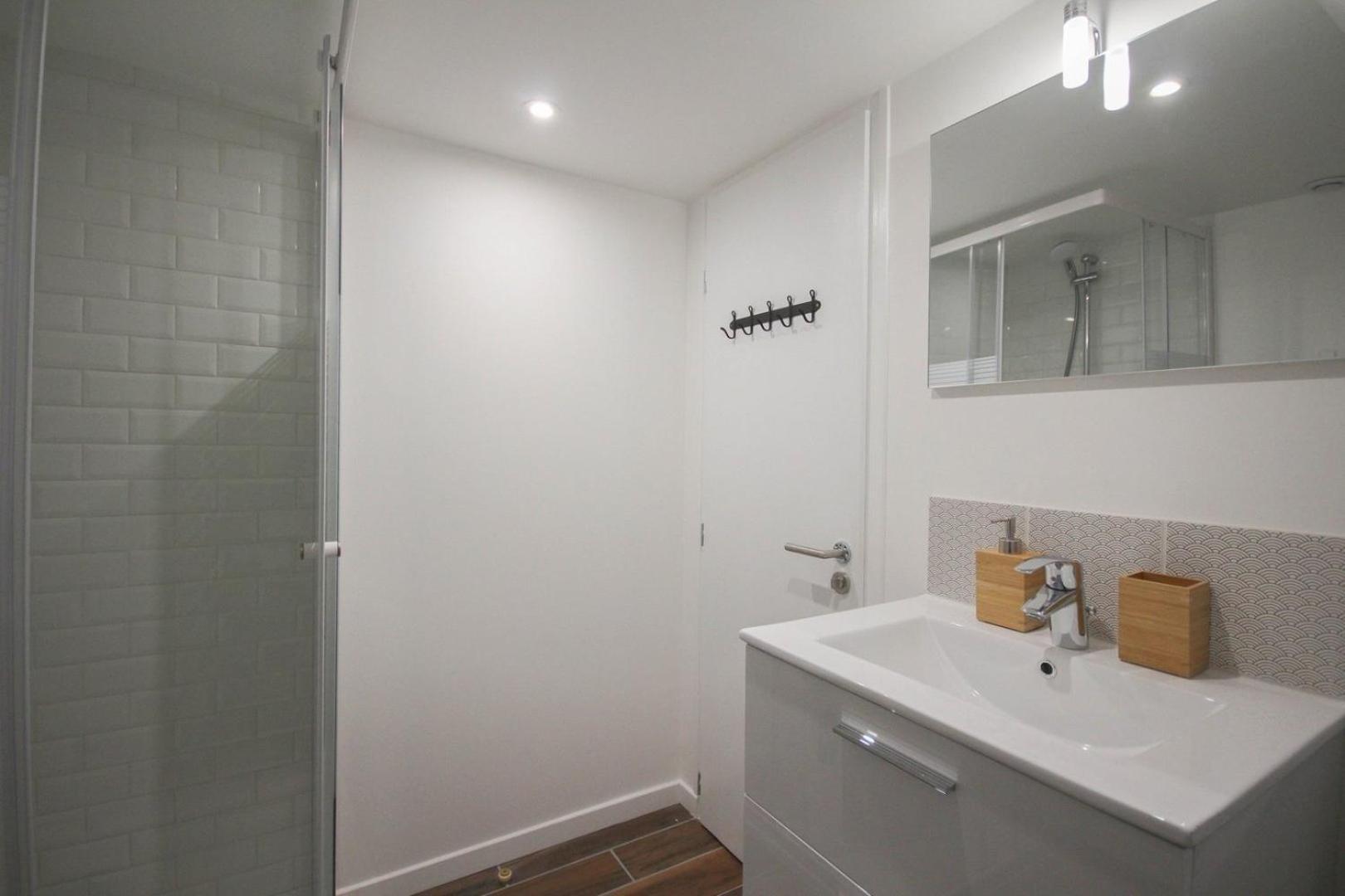 Bright, Fully-Equipped Apartment In Central Lille Bagian luar foto